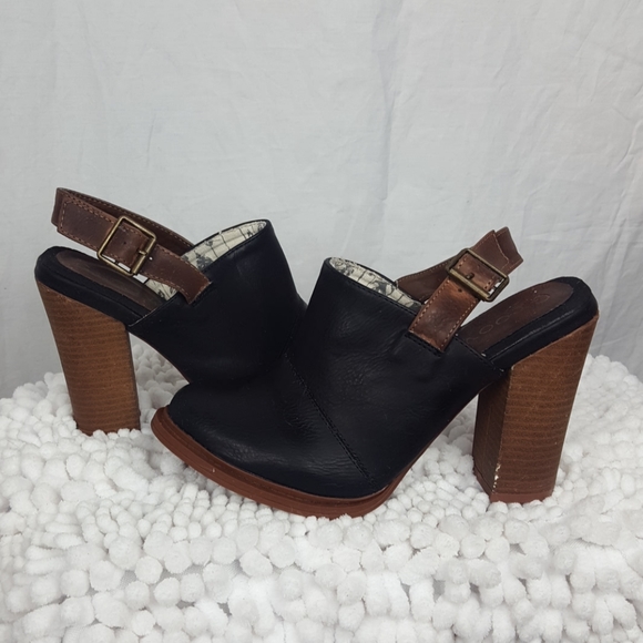 Groove Tan Black Platform Heels Sz 7 - Picture 2 of 6